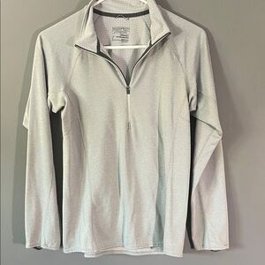 Patagonia Men's Light Gray Zip-Up Sweater